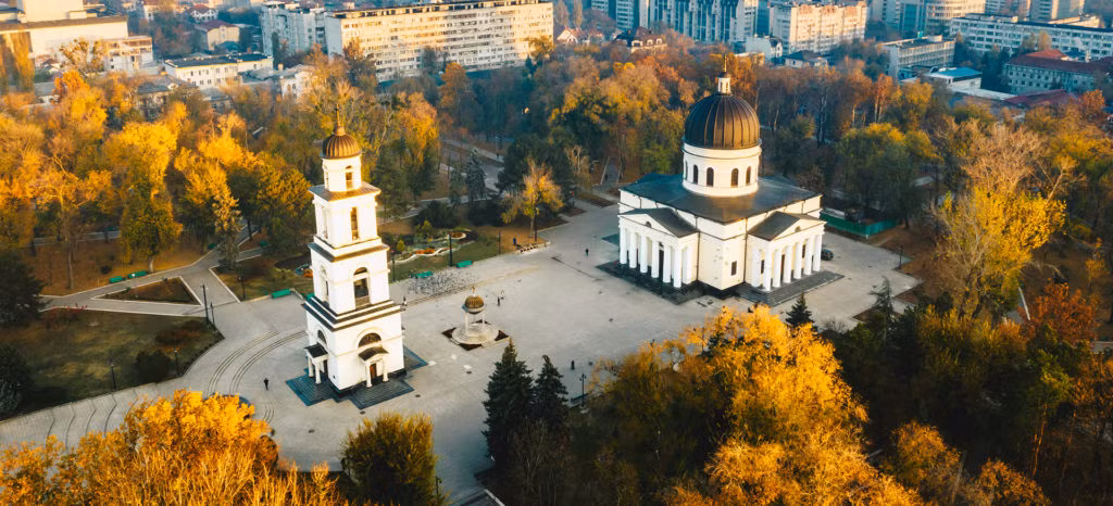 Moldova là quốc gia được phép miễn thị thực đến 121 quốc gia trên toàn thế giới, bao gồm các nước châu Âu thuộc khu vực Schengen và Nga.
