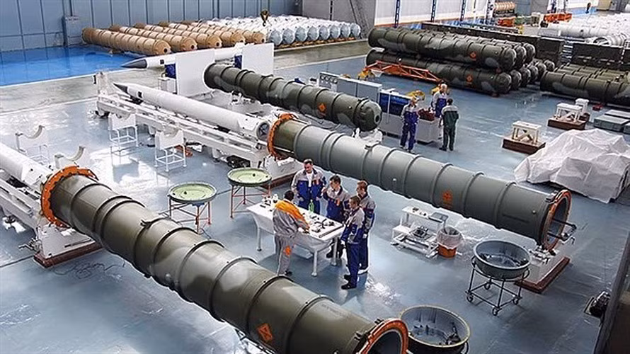 Được biết, hiện nay S-500 đã cơ bản hoàn thành các bài thử nghiệm và quá trình sản xuất hàng loạt đang diễn ra một cách khẩn trương để bàn giao cho Bộ Quốc phòng Nga trong năm 2020.