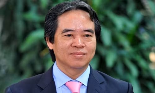 Nguyen Thong doc NHNN lam Truong Ban Kinh te trung uong