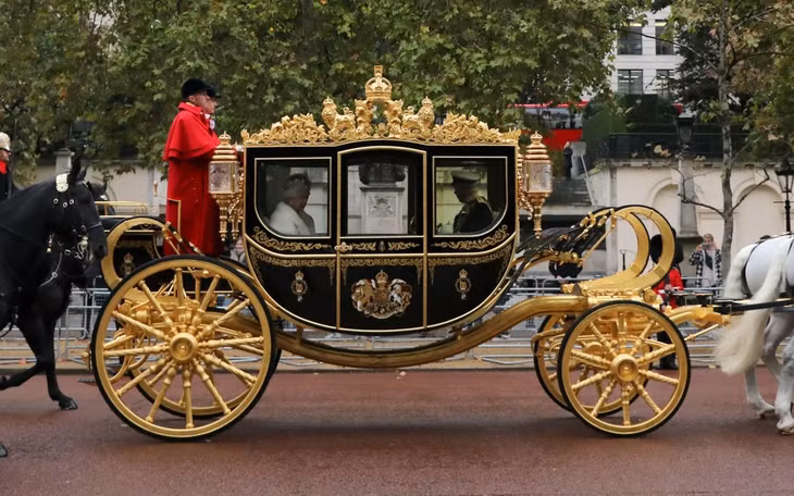 Vua Charles III chỉ mời chưa đến 2.800 khách, ít hơn nhiều so với 8.000 khách dự lễ đăng quang trước đây.