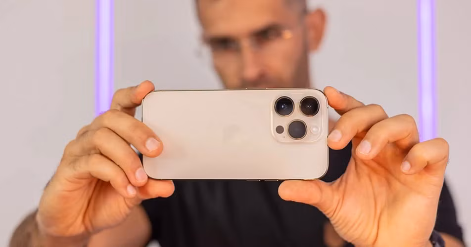 Rất có thể tính năng thú vị này sẽ bị trì hoãn sang dòng iPhone 16 năm sau.
