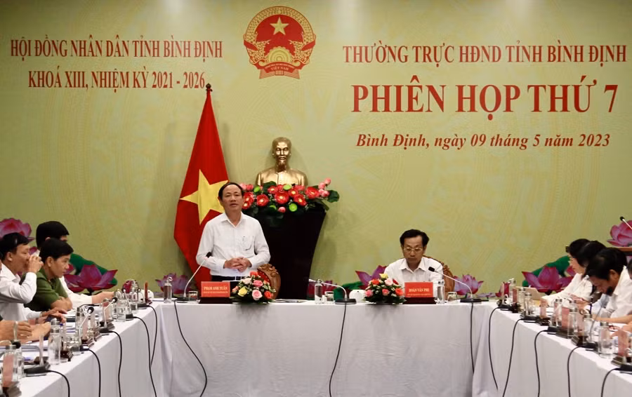 Chủ tịch Bình Định: Tình trạng xây dựng công trình trái phép vẫn còn phức tạp - Hình 2 Chu tich Binh Dinh: Tinh trang xay dung cong trinh trai phep van con phuc tap-Hinh-2