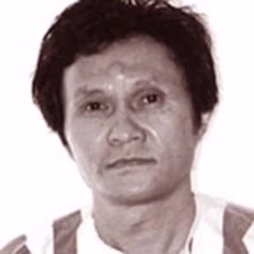 Nhanh chóng khống chế đối tượng, đồng thời tri hô, anh Q cùng anh em lái xe đã tóm gọn kẻ sát nhân. Lập tức thông tin được cấp báo tới lực lượng điều tra. Kiểm tra khẩn cấp túi xách của gã đàn ông lạ mặt phát hiện ra chiếc búa đinh có một đầu hình lục giác còn mới. Tại cơ quan điều tra CA tỉnh Phú Yên, gã khai tên là Trần Xuân Thọ (52 tuổi, trú tại tổ dân phố 3, thị trấn Quảng Phú, huyện Cư Mgar, tỉnh Đắk Lắk). Với những bằng chứng không thể chối cãi, Trần Xuân Thọ buộc phải cúi đầu khai nhận hắn chính là kẻ đã thực hiện 3 vụ giết người, cướp của tại Đắk Lắk trước đó.
