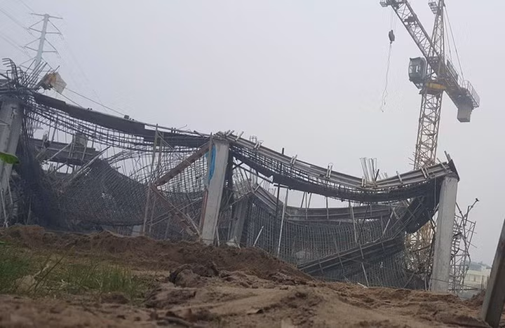 Hiện trường vụ sập giàn giáo.