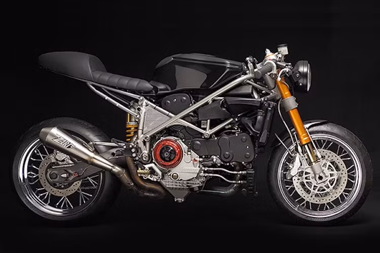 Tuy nhiên, những gì mà Venier Customs thực hiện đã vượt ngoài mong đợi của Riccardo, khi xưởng này đã "lột truồng" chiếc 999S và biến nó trở thành một mẫu streetfighter mang phong cách cổ điển kiểu dáng cafe racer. Quây gió của xe đã bị loại bỏ, các dây dẫn được đấu lại và giấu bên trong khung xe. Cặp đèn pha trước được thay bằng đèn choá tròn cổ điển, trong khi cặp bánh căm được thay từ Ducati 1000 GT.