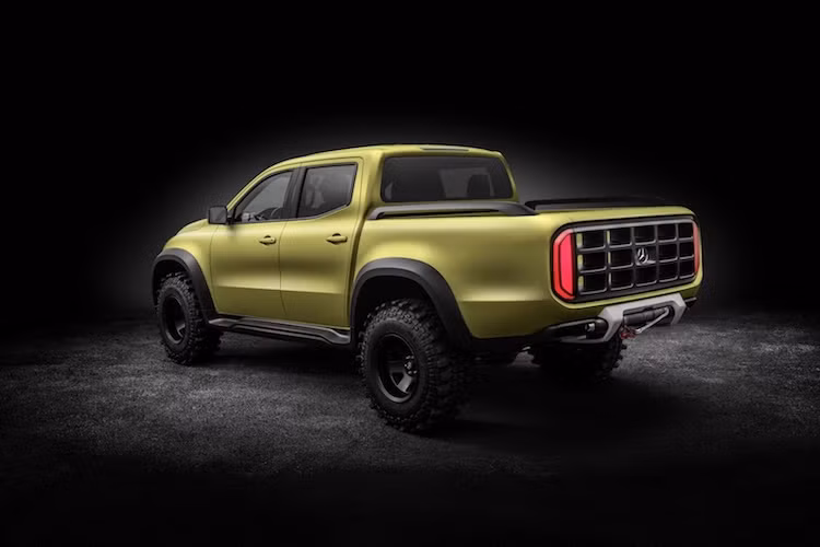 Hiện mới chỉ là xe ý tưởng, Mercedes X-Class sẽ được ra mắt chính thức tại châu Âu vào cuối năm 2017. Chiếc xe sẽ hoàn toàn được sản xuất tại các nhà máy Renault-Nissan đặt tại Barcelona, Tây Ban Nha và Cordoba, Argentina vào năm 2018.