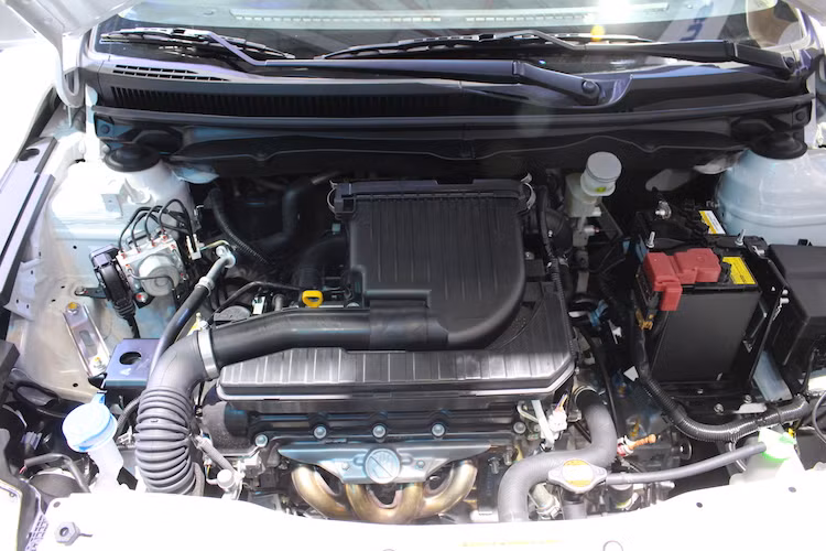 Tại thị trường Việt Nam, Suzuki Ciaz sẽ chỉ có duy nhất một phiên bản động cơ 1.4l VVT 4 xi-lanh nạp khí tự nhiên, đem tới công suất tối đa 91 mã lực và mô-men xoắn cực đại 130 Nm. Động cơ này được nối với hộp số tự động 4 cấp và hệ dẫn động cầu trước.