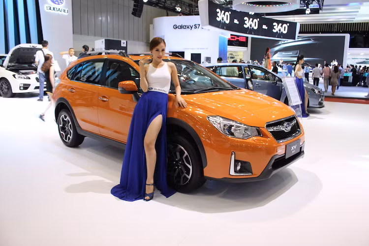 Được ra mắt lần đầu kể từ tháng 1 năm nay tại Việt Nam, mẫu crossover Subaru XV phiên bản 2016 được Subaru cải tiến các chi tiết nội và ngoại thất để tăng tính trẻ trung và tinh tế. Là phiên bản nâng cấp facelift nên về cơ bản, Subaru XV phiên bản 2016 được làm mới với một số thay đổi về mặt ngoại hình so với đời trước. Lưới tản nhiệt được thiết kế lại với họa tiết mới, cụm đèn pha, đèn hậu... cũng hoàn toàn thay đổi.