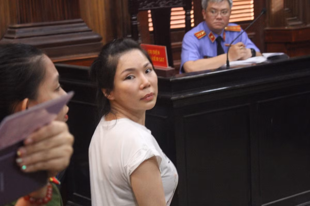 Trước đó, trong quá trình chung sống với ông Thái, bà Ngọc quen với bác sĩ Trần Hoa Sen (Làm việc tại phòng khám ở quân 5, TP HCM) và thường xuyên đến chơi nhà. (Ảnh: Nguoiduatin)