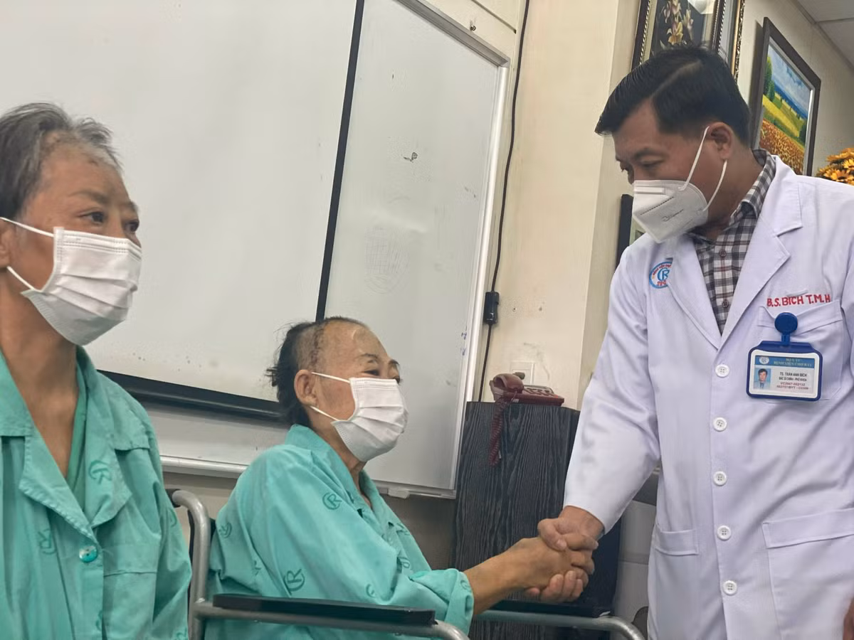 Them benh vien tai TP HCM ghi nhan ca hoai tu xuong ham mat hau Covid-19