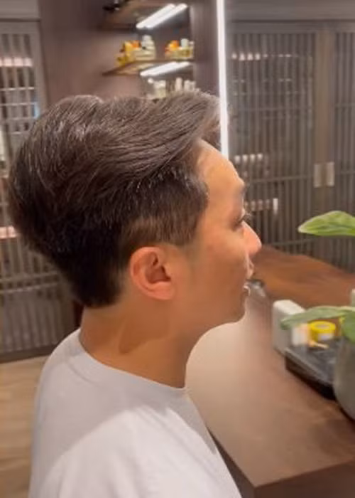 Cường Đô la khéo nịnh Đàm Thu Trang: "Kết quả hơn cả mong đợi luôn" và phong cho bà xã là cây kéo vàng.