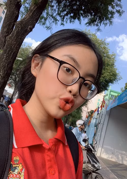 Ket qua thi tot nghiep cua Phuong My Chi - Ho Van Cuong