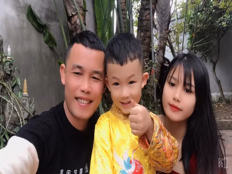 "Ở hiện tại, tôi chọn bình yên, dành tình yêu của mình cho các con. Tôi cũng không mưu cầu là một ngôi sao, hay màng danh lợi gì đó lớn lao", anh tâm sự.