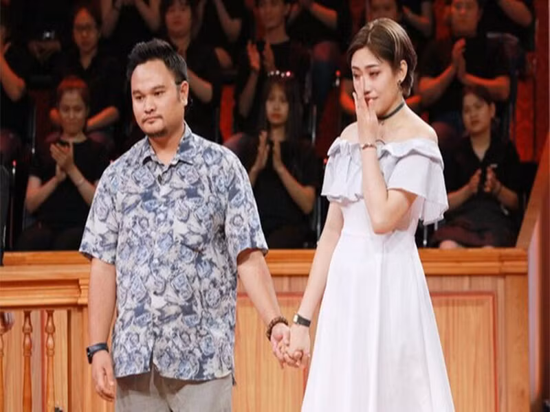 Mới đây, Vinh Râu - Lương Minh Trang bất ngờ tuyên bố ly hôn. Cả hai đều dành cho nhau lời tốt đẹp dù chia tay. Minh Trang cho biết, cô trân trọng từng khoảnh khắc bên Vinh Râu, cảm ơn chồng cũ vì tất cả đồng thời mong muốn anh cháy hết mình với công việc, sớm tìm được người phù hợp. Ảnh: VTV