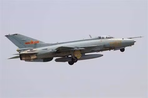 Trong quá khứ, Iraq, Albania và Mozambique cũng từng sử dụng với số lượng lớn loại chiến đấu cơ này trong biên chế của mình. Nguồn ảnh: Sina.