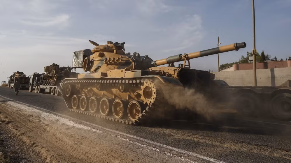 Tuy nhiên so với các xe tăng T-72 và T-90 hiện đang được quân đội Syria sử dụng với số lượng khá lớn, các xe tăng M60 Patton của Thổ Nhĩ Kỳ dù nâng cấp đến đâu vẫn sẽ tỏ ra lép vế trên chiến trường. Nguồn ảnh: Pinterest.