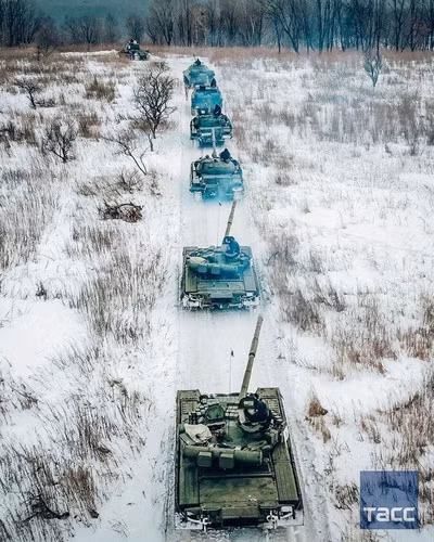 Đối với các xe tăng T-62M thì khó dự đoán hơn, Nga đã từng loại biên hoàn toàn dòng chiến xa cổ điển này nhưng gần đây lại mang nhiều chiếc ra để viện trợ cho quân đội Syria.