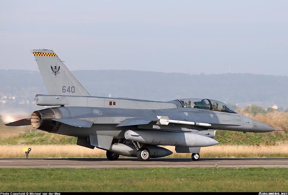 Có thể nói, sau khi được nâng cấp lên phiên bản F-16 Block 70/72 sẽ cho phép đội tàu bay của không quân Singapore thêm phần sức mạnh để "thống lĩnh" khu vực. Nguồn ảnh: Jetfighter.