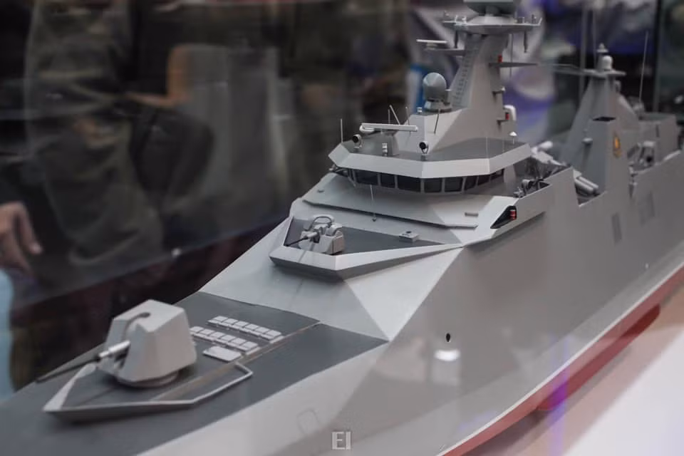 Khẩu hải pháo được trang bị trên tàu là Oto Melara 76mm - không có khác biệt quá nhiều so với khẩu pháo 76,2mm được trang bị trên các hộ vệ hạm Gepard. Nguồn ảnh: @Duy Lê.