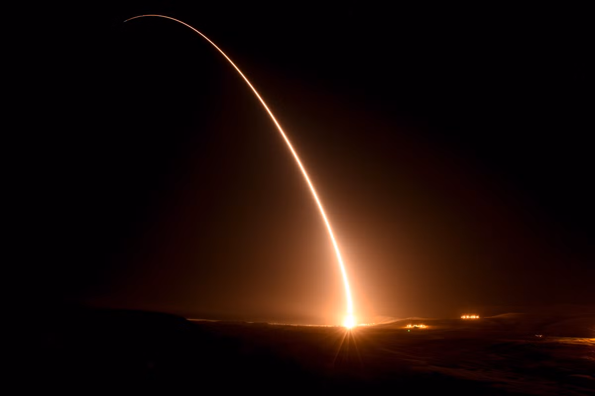 Trong trường hợp chiến tranh hạt nhân tổng lực xảy ra, các giếng phóng cố định của Minuteman III có thể sẽ bị lộ vị trí và bị tấn công phủ đầu ngay từ khi cuộc chiến chưa kịp bắt đầu. Nguồn ảnh: BI.