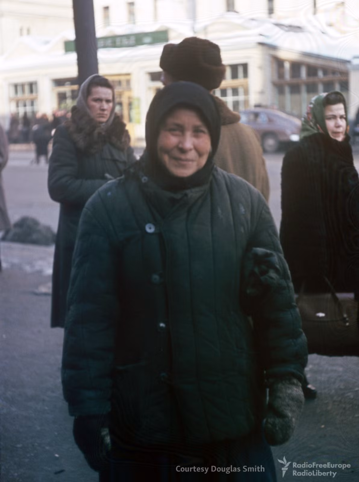 Những người phụ nữ Moscow. Ảnh: Russiatrek.org.
