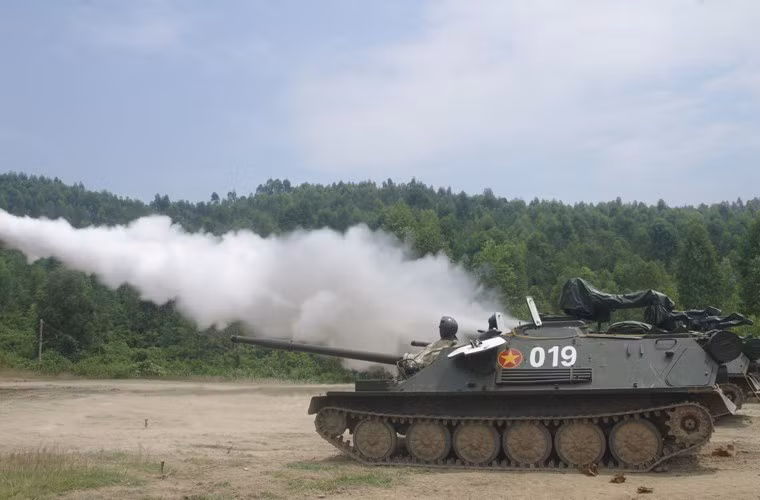 Ro net suc manh phao tu hanh ASU-85 cua Viet Nam