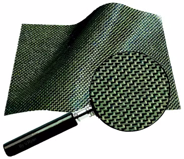 Stephanie Kwolek là một nhà hóa học và có nhiều đóng góp trong việc phát triển Kevlar - sợi tổng hợp cứng gấp 5 lần so với thép vào năm 1965. Sợi này đã có hơn 200 ứng dụng hữu ích như áo giáp quân sự, mũ bảo hiểm chiến đấu, áo khoác chống đạn… Lính cứu hỏa, cảnh sát, và các đội SWAT sử dụng Kevlar hàng ngày vì chúng nhẹ hơn và mỏng hơn so với vật liệu truyền thống. Đây là một phát minh thay đổi cuộc sống ấn tượng nhất từ các nhà phát minh nữ.