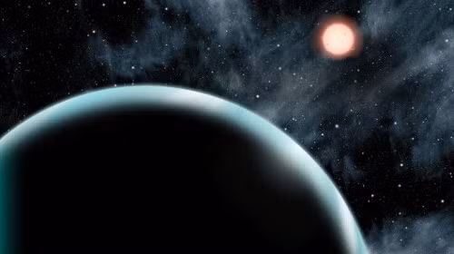 Hành tinh có năm dài nhất. Các nhà khoa học đã phát hiện ra hành tinh Kepler-421b nằm ngoài Hệ Mặt trời có năm dài nhất, 704 ngày. Các nhà thiên văn học đã phát hiện hành tinh Kepler-421b sau khi phân tích những dữ liệu gửi về từ tàu vũ trụ Kepler. Kepler-421b có nhiệt độ dưới -92 độ C.