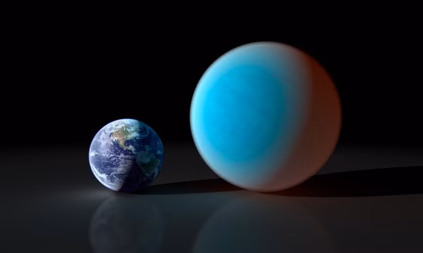 Hành tinh 55 Cancri e được phát hiện vào năm 2004. Sau nhiều năm quan sát, các nhà thiên văn tin rằng, hành tinh đá to lớn này được hình thành chủ yếu từ carbon – có thể chuyển hóa thành kim cương và than chì. Chính vì vậy, 55 Cancri e được ước tính có giá tới nhiều tỷ đôla.
