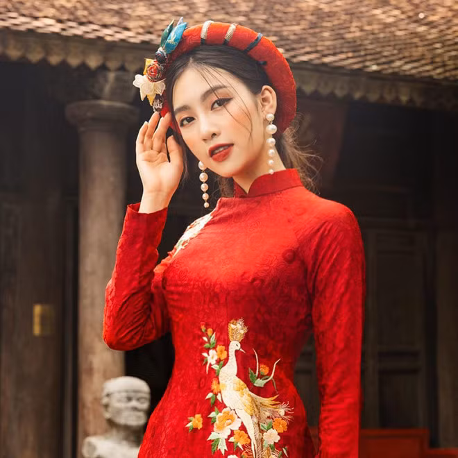 Sau khi tốt nghiệp, nữ sinh quê Hà Tĩnh muốn chuyển hướng sang học diễn xuất. Cô chia sẻ mình sẵn sàng thử sức với các cuộc thi nhan sắc nếu có cơ hội.