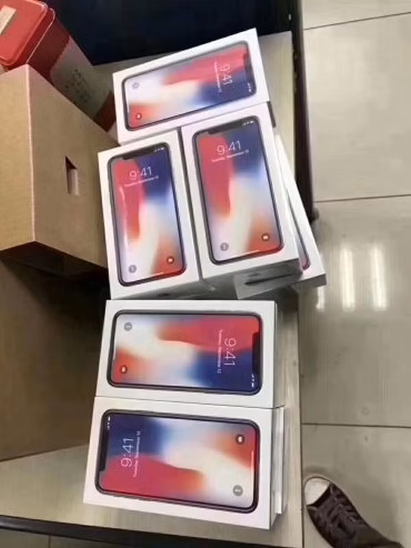 Những hình ảnh được đăng tải bởi tài khoản Twitter Benjamin Geskin. Ảnh: Phonearena.