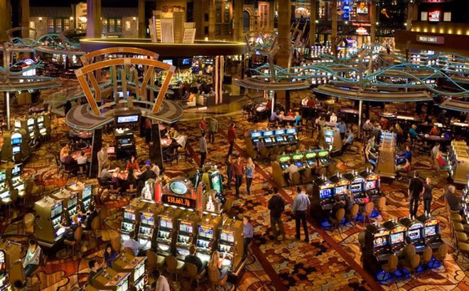 Casino hay khach san se la mo vang?-Hinh-2