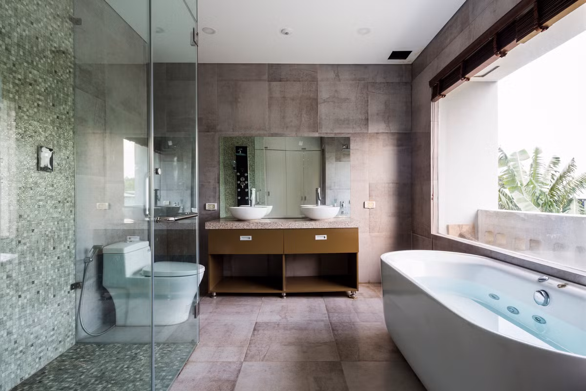 Phòng tắm hiện đại và sang trọng. Nguồn ảnh: Archdaily.