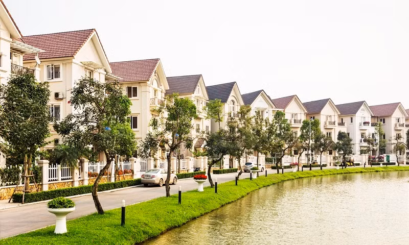 Khu đô thị có tổng diện tích là 183,5 ha, được khởi công xây dựng vào đầu tháng 5 năm 2011. Ảnh: Vinhome.