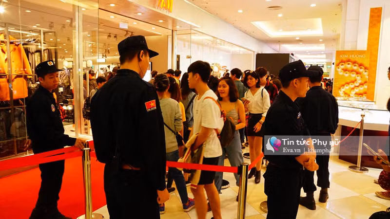 Lực lượng an ninh vô cùng vất vả để có thể đảm bảo an toàn và không gặp sự cố.