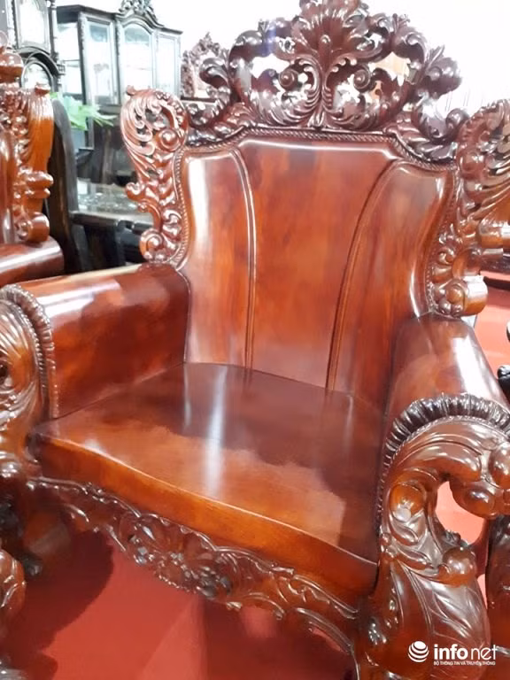 Cả bộ có 1 đoản dài...Ảnh: Minh Thư
