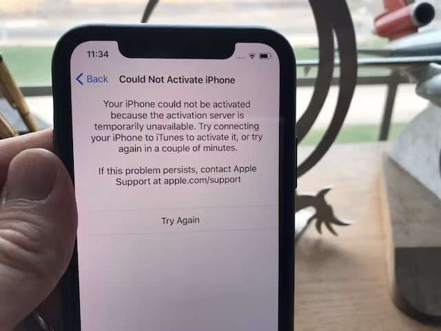 Vừa lên kệ iPhone X đã bi tố dính đầy rẫy lỗi Vua len ke iPhone X da bi to dinh day ray loi