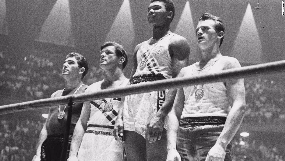 Trong suốt sự nghiệp quyền anh, Muhammad Ali đánh 61 trận, trong đó thắng 56 trận (có 37 trận bằng knock-out) và thua 5 trận. Đây được coi là một kỷ lục vô cùng ấn tượng.