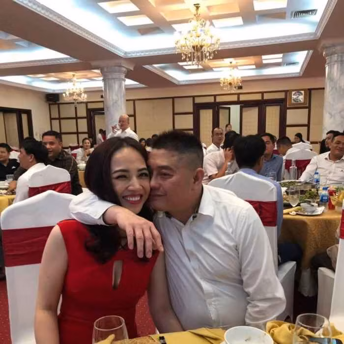 Ai nu Bau Thuy: 