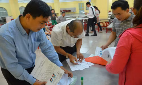 Quyet liet, manh tay voi van nan "chay" truong, lop