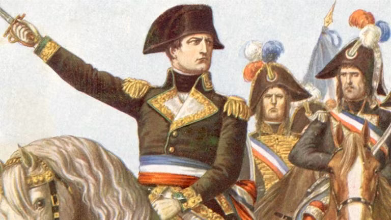 Do vậy, khi đứng giữa những người lính này, chiều cao của Napoleon lộ rõ việc ông thấp hơn nhiều so với họ.