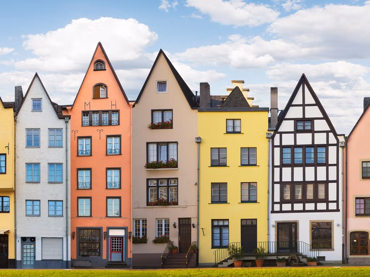 Cologne ở Đức nổi tiếng với những công trình kiến trúc tuyệt đẹp, công viên hay tham dự những buổi biểu diễn âm nhạc hấp dẫn.