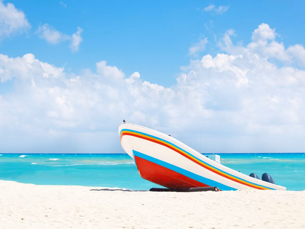 Playa del Carmen ở Mexico hấp dẫn du khách thích đi du lịch một mình bởi những bãi biển tuyệt đẹp.