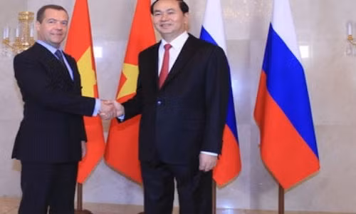 Chu tich nuoc Tran Dai Quang hoi kien Thu tuong Nga Medvedev
