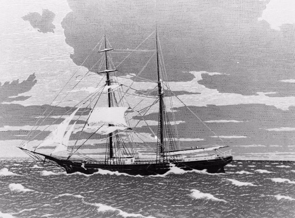 Con tàu Mary Celeste hoàn toàn trống rỗng không có một bóng người trong khi nhiều hàng hóa, thực phẩm trên tàu còn nguyên vẹn trong khi hầu hết giấy tờ và thiết bị định vị trên tàu đã biến mất, không hề có bất kỳ dấu hiệu nào của hành khách hay thủy thủ đoàn. Nhiều giả thuyết được đưa ra nhưng cho đến nay bí ẩn về con tàu này chưa được giải mã.