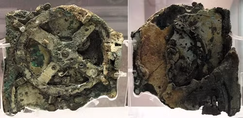 Antikythera Mechanism là chiếc máy tính cổ nhất thế giới, do người Hy Lạp phát minh và sử dụng để tính toán thiên văn học cách đây hơn 2.000 năm.
