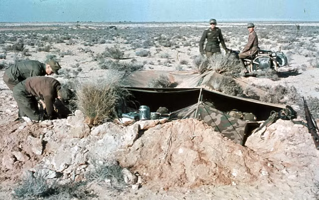 Binh sĩ Đức ở mặt trận Bắc Phi năm 1941.