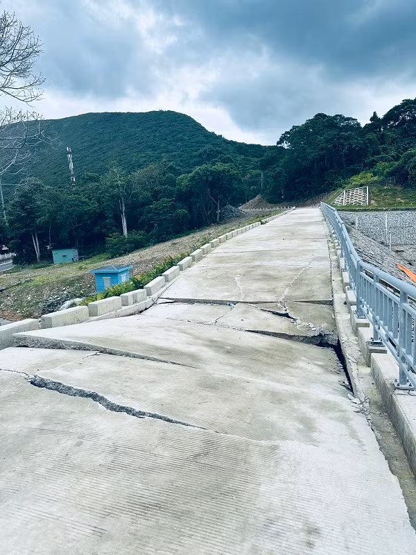 Ho chua nuoc Dat Doc tai Con Dao bi su co: Nha thau nao thi cong?-Hinh-2