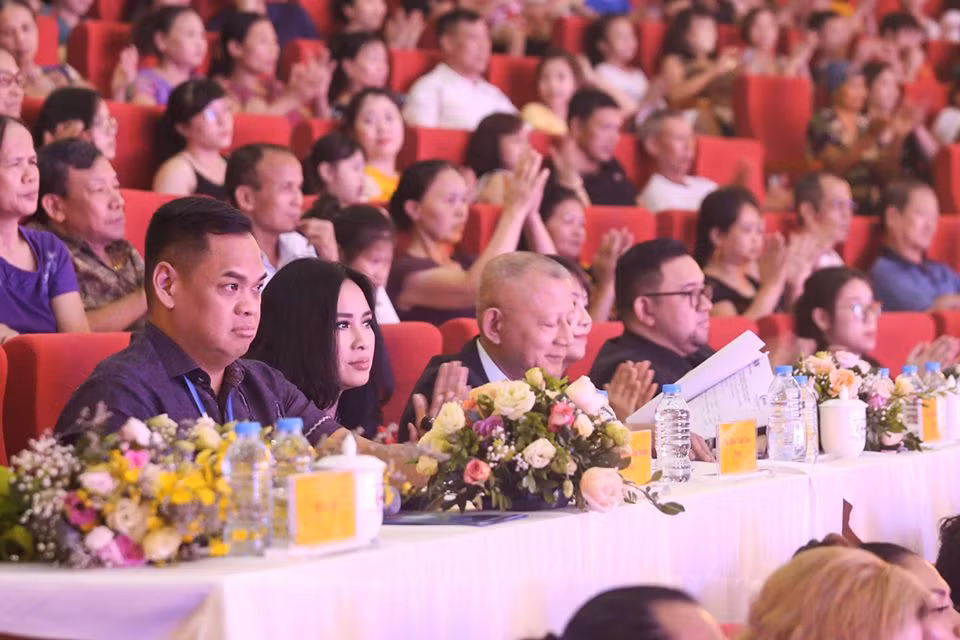 Thi sinh Malaysia gianh giai Nhat cuoc thi 'Tieng hat ASEAN+3' nam 2019-Hinh-5