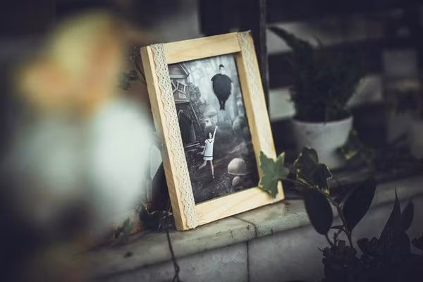 Đám cưới hòa trộn nhiều yếu tố cổ điển của phương Tây và sự hiện đại, trẻ trung, gây ấn tượng mạnh với những người chứng kiến. Cư dân mạng sau khi xem ảnh cưới của La Zung và Fosha cũng không khỏi trầm trồ, ghen tị.